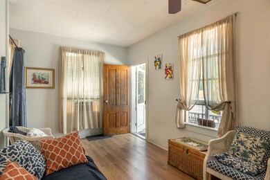 1120 Elgin BC Full--11