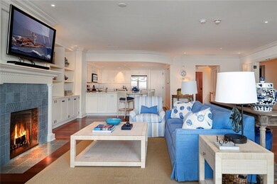 Gas fireplace for cool nights. Hardwood floors. Bu