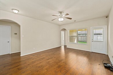 374 Ward Ln, Alvin, TX 77511 - photo 6