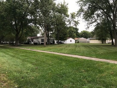 The extra lots that go with the house