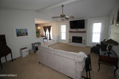 201 University Dr, Jacksonville, NC 28546 - photo 5