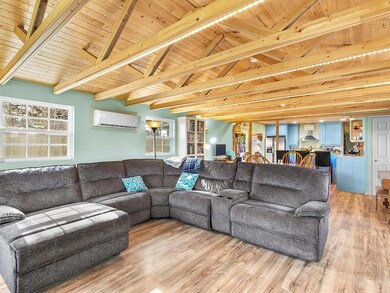 2224 Long Creek Ct, Granbury, TX 76049 - photo 6