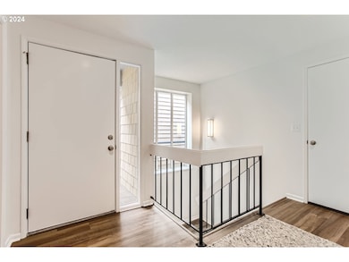 205 Cervantes unit 3, Lake Oswego, OR 97035 - photo 3