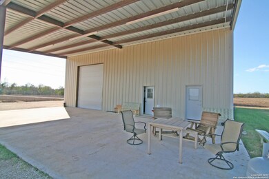 1017 County Road 456, Hondo, TX 78861 - photo 4