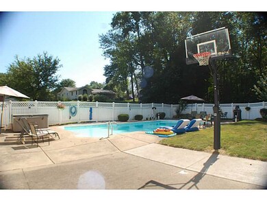 2806 Loveland Ave, Erie, PA 16506 - photo 3