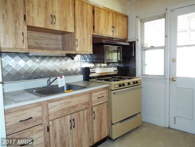 1721 Weston Ave, Parkville, MD 21234 - photo 5