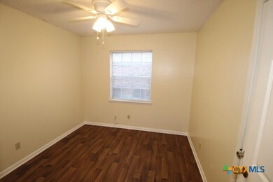 512 Creek St, Copperas Cove, TX 76522 - photo 6