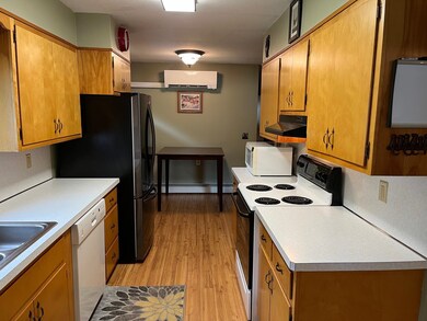 102 Meadowcrest Dr, North Clarendon, VT 05759 - photo 5