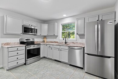 160 Meadow Rd, Raymond, ME 04071 - photo 2