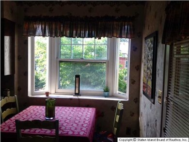 167 Raymond Place, Staten Island, NY 10310 - photo 6