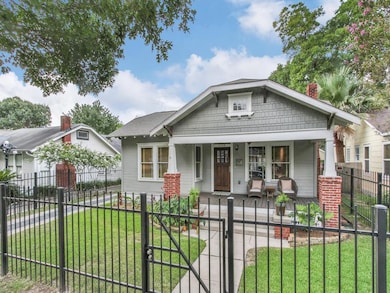 1128 Euclid St, Houston, TX 77009 - photo 2