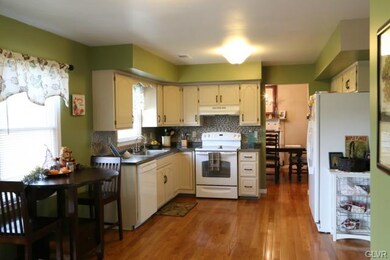 6459 Mountain View Dr, Slatington, PA 18080 - photo 6