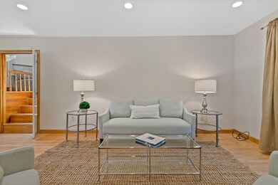 206 Lagrange St unit 206, Chestnut Hill, MA 02467 - photo 6