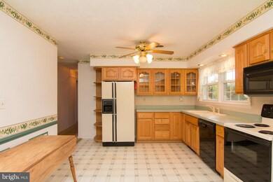 5901 Grace Lee Ave, Sykesville, MD 21784 - photo 4