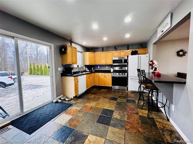 5510 Griswold Rd, Kimball, MI 48074 - photo 7