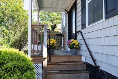 28 Mink Rd, Providence, RI 02908 - photo 2