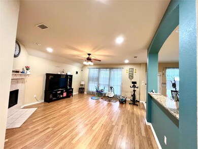 902 Rockton Dr, Wylie, TX 75098 - photo 3