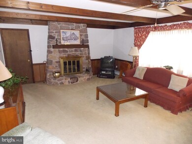 10 Chaff Ct, Langhorne, PA 19047 - photo 4