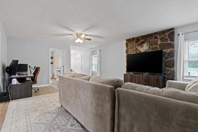 13747 Bretton Dr, Soddy Daisy, TN 37379 - photo 7