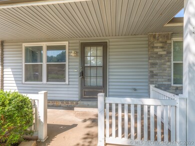 14228 S Nyssa Ave, Glenpool, OK 74033 - photo 2