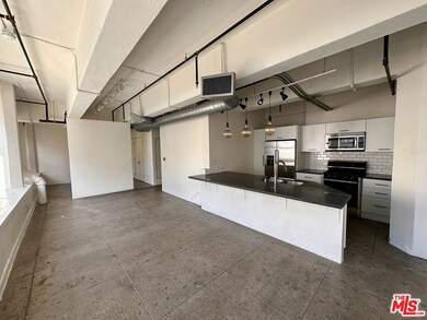 746 S Los Angeles St unit 310, Los Angeles, CA 90014 - photo 2