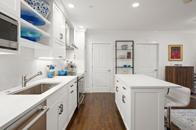 429 Norfolk St unit 1, Somerville, MA 02143 - photo 3