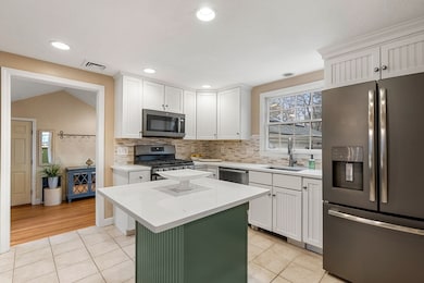 923 Main St, Hingham, MA 02043 - photo 7