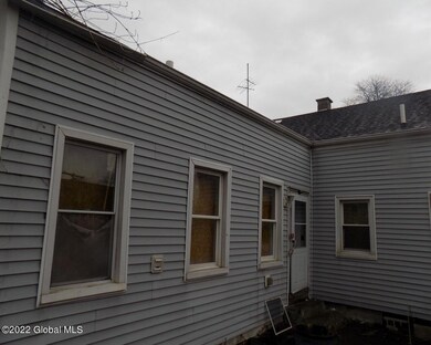 466 Elk St, Albany, NY 12206 - photo 4