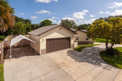 Detached garage