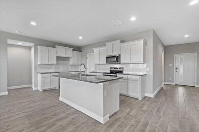 852 Alexandria Ln, Joshua, TX 76058 - photo 3