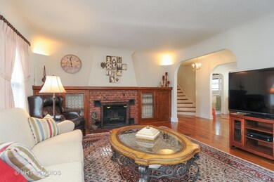 347 S Sleight St, Naperville, IL 60540 - photo 6
