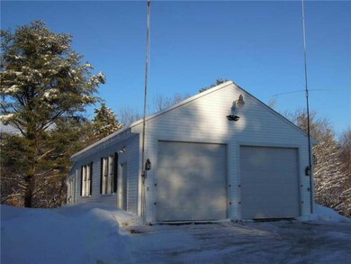 Parking Lot/Garage. It offers a...