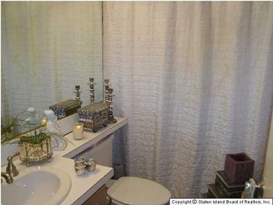 Chestnut Hill at Essex Park unit 4A, Staten Island, NY 10314 - photo 6