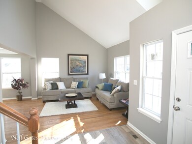 1208 Mayfair Dr, Carpentersville, IL 60110 - photo 5