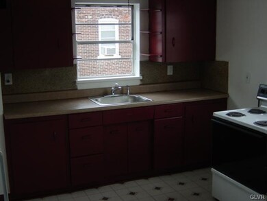 1319 Hamilton St unit 3, Allentown, PA 18102 - photo 6