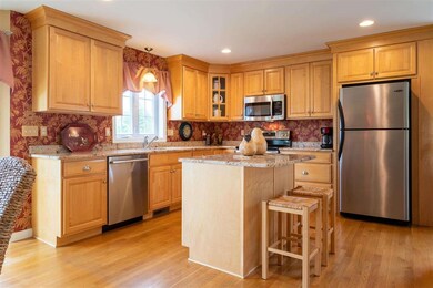 9 Pineo Farms Rd, Seabrook, NH 03874 - photo 2