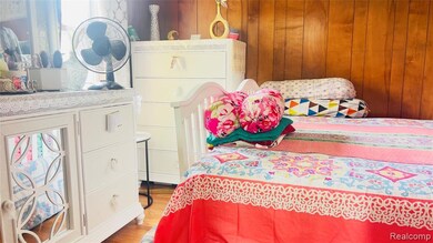 3170 Jacob St, HamtraMcK, MI 48212 - photo 6