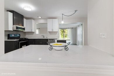 17691 Pheasant Ln, Country Club Hills, IL 60478 - photo 4