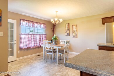 10005 Crooked Oak Way