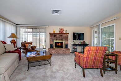 Family Room w/Fireplace