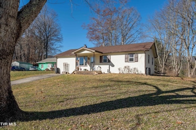 626 Hospital Hill Rd, Mountain City, TN 37683 - photo 4