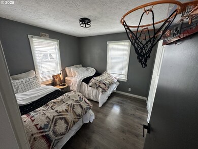 48399 E 1st St, Oakridge, OR 97463 - photo 6