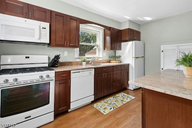 42 Alice Ln, Clark, NJ 07066 - photo 7