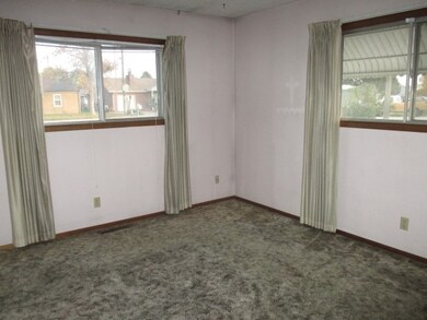 2820 Reigan Rd, North Platte, NE 69101 - photo 4