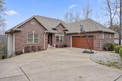 852 Silvercliff Way (3)