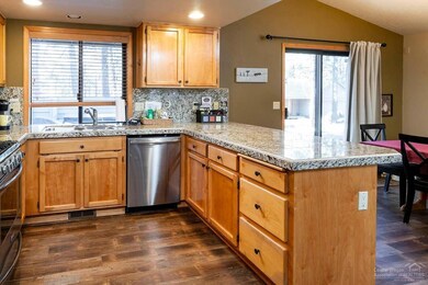 17857 Pine Mountain Ln, Sunriver, OR 97707 - photo 6