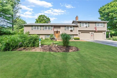 566 Weaver Hill Rd, West Greenwich, RI 02817 - photo 4