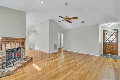 2433 Dalewood Ln, Bedford, TX 76022 - photo 6