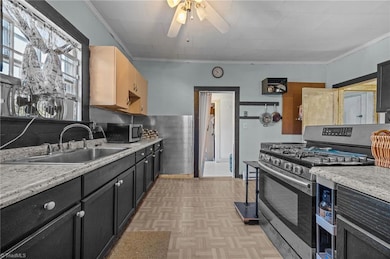 425 E Sprague St, Winston Salem, NC 27127 - photo 4