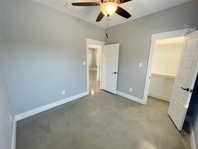 1215 Oak Dr unit 105, Denison, TX 75020 - photo 2